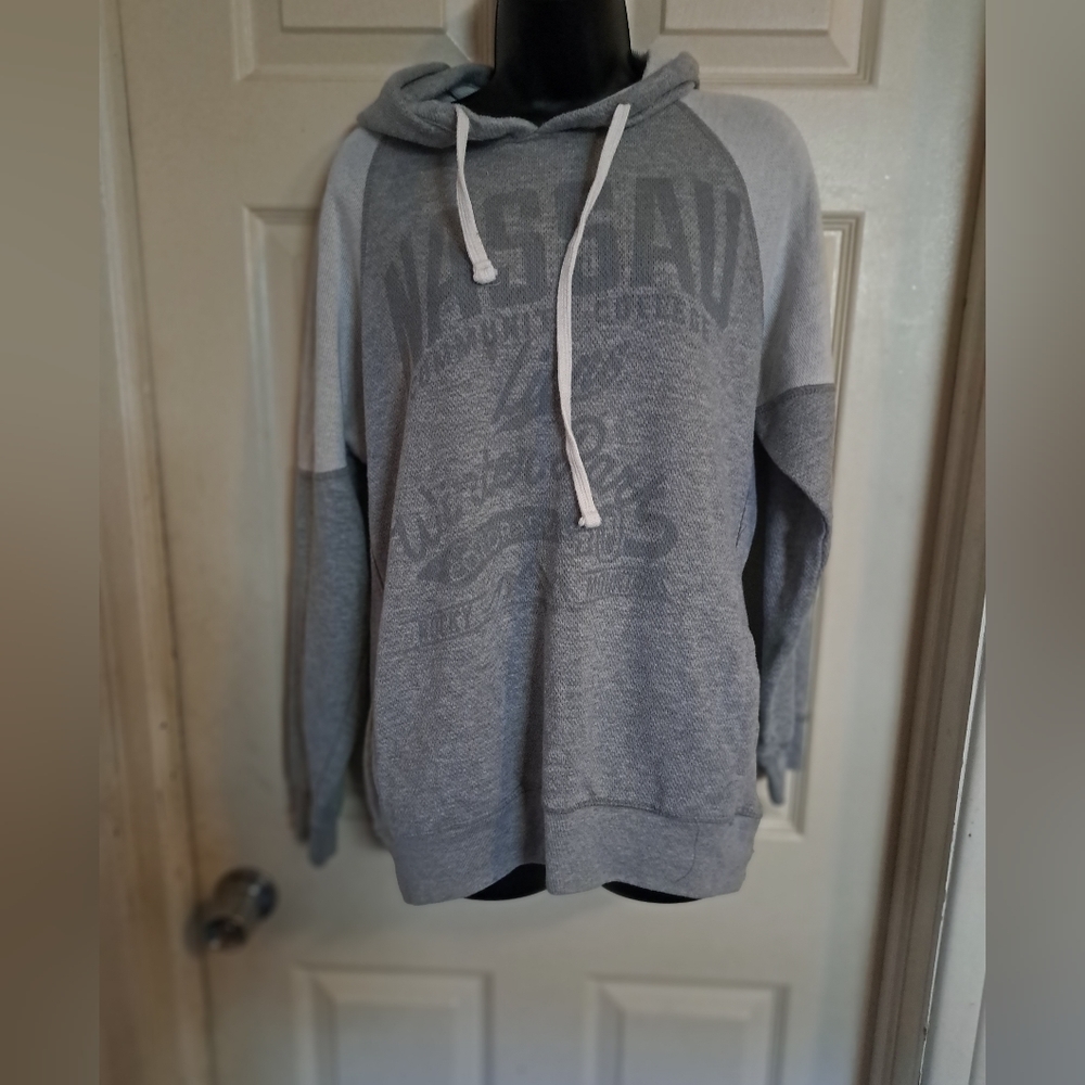 MV sport graphic Sweatshirt size small